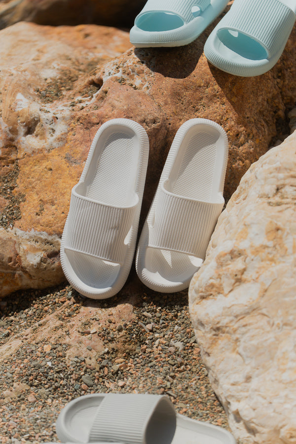 White Slides - Glooms